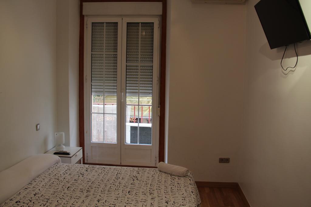Apartamentos Good Stay Prado Madrid Pokoj fotografie