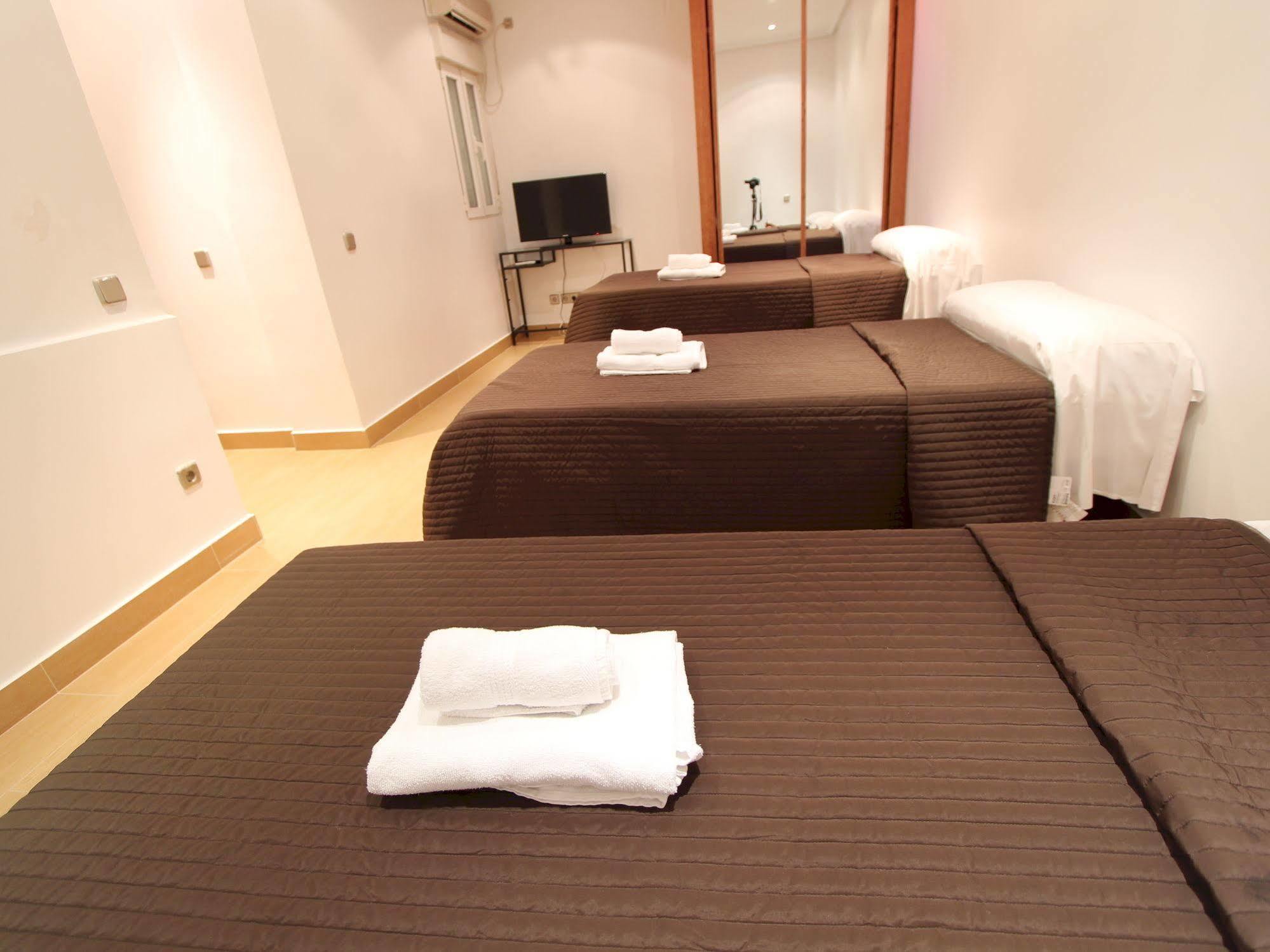 Apartamentos Good Stay Prado Madrid Exteriér fotografie
