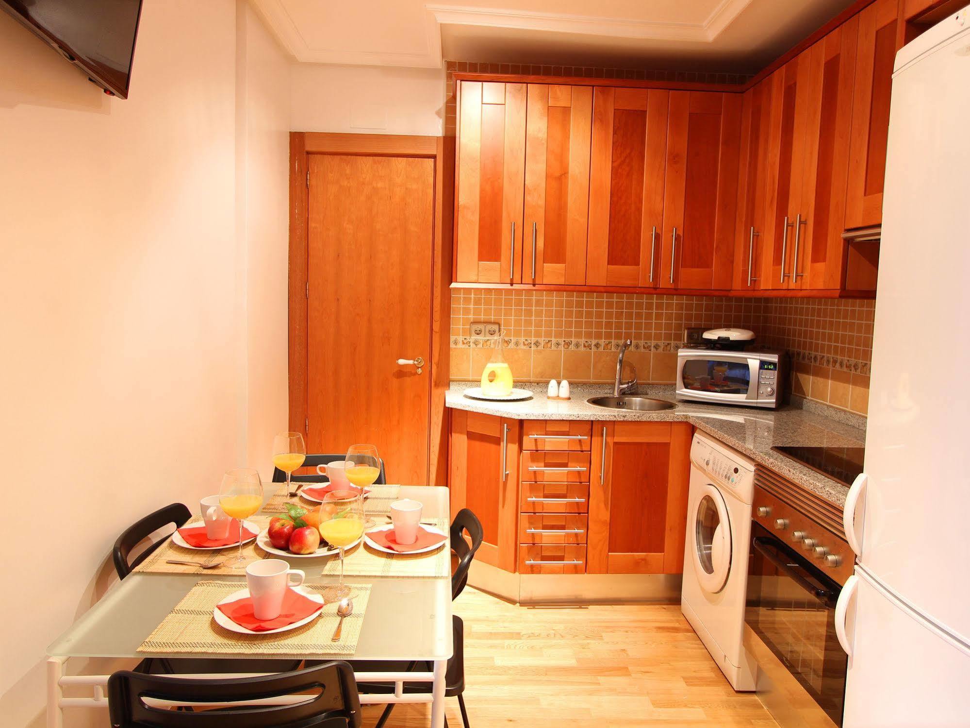 Apartamentos Good Stay Prado Madrid Exteriér fotografie